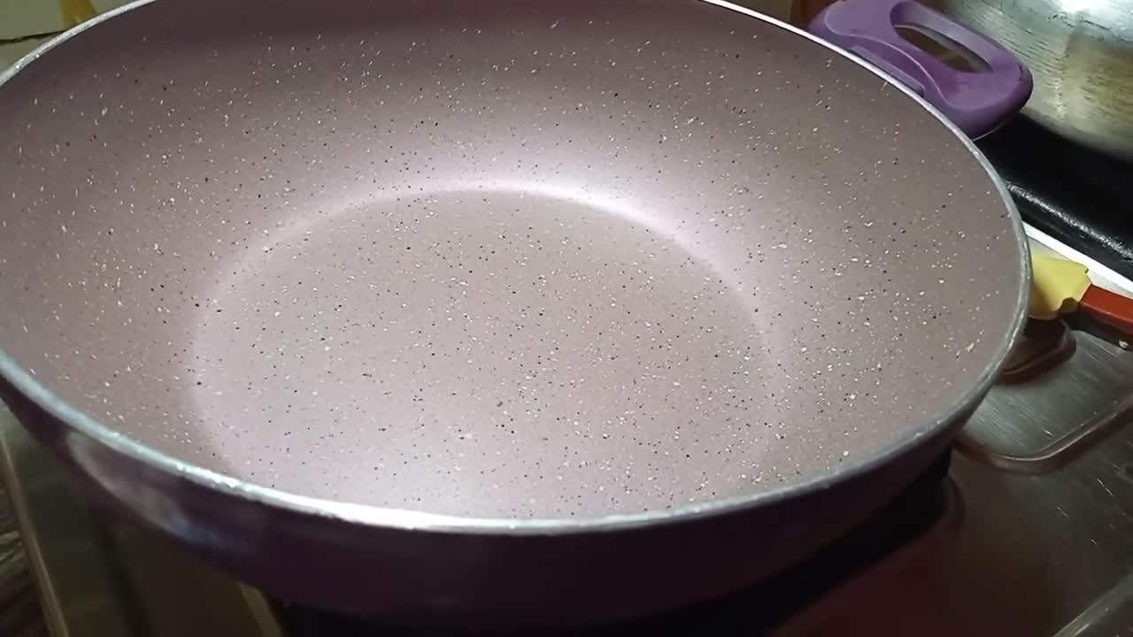 Heating up cooking pan