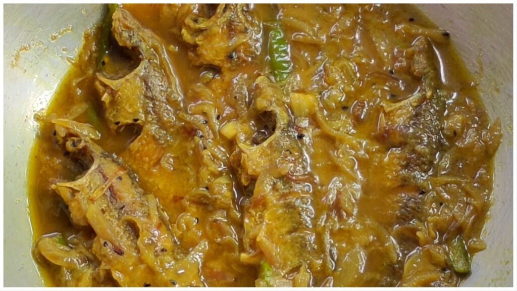 Bata Macher Jhal is ready