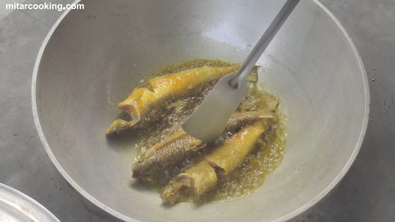 Frying the fish