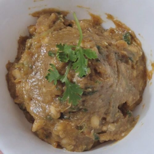 Pour second Kodbel Makha in a bowl