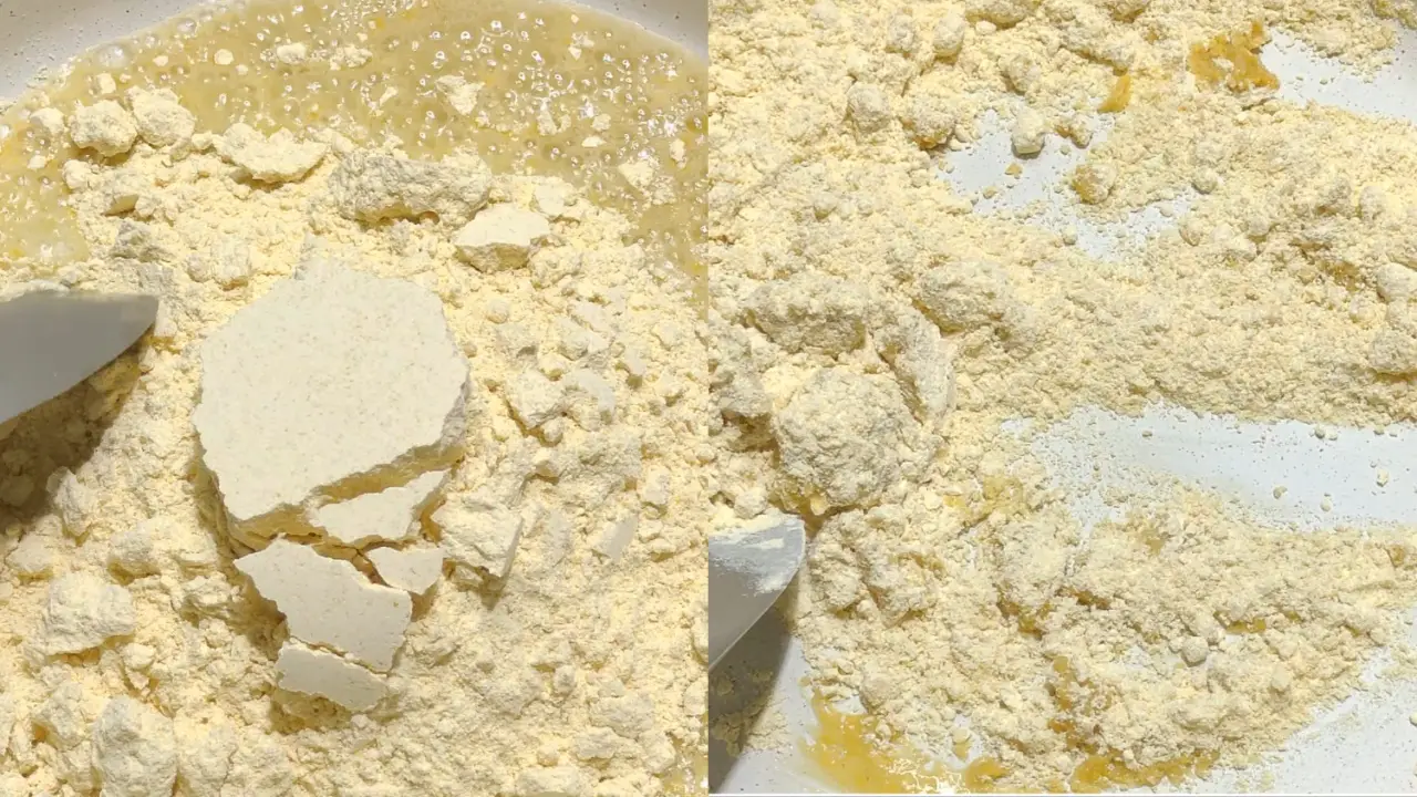 Mixing gram flour with ghee