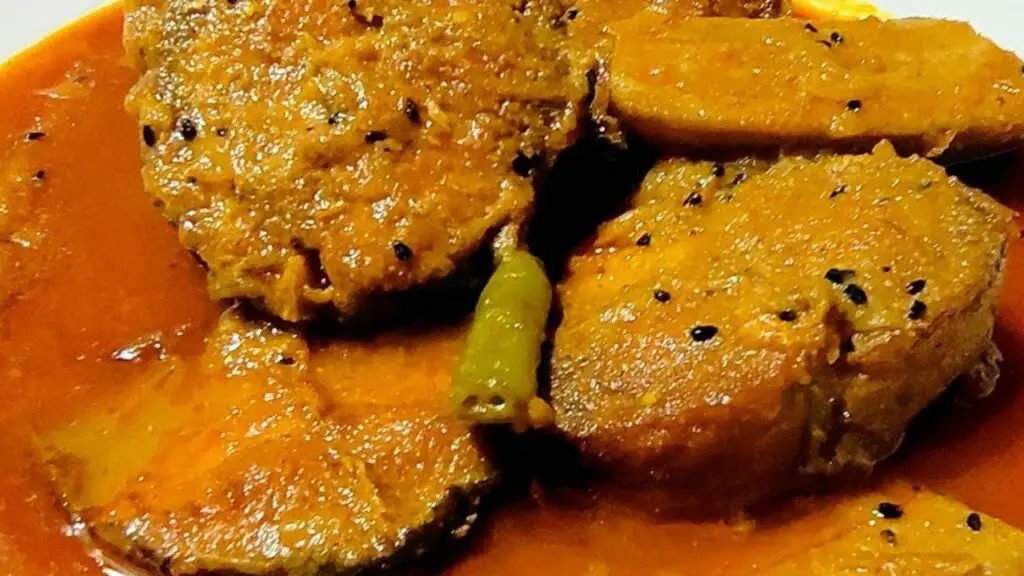 Kachkola Diye Macher Jhol Featured Image