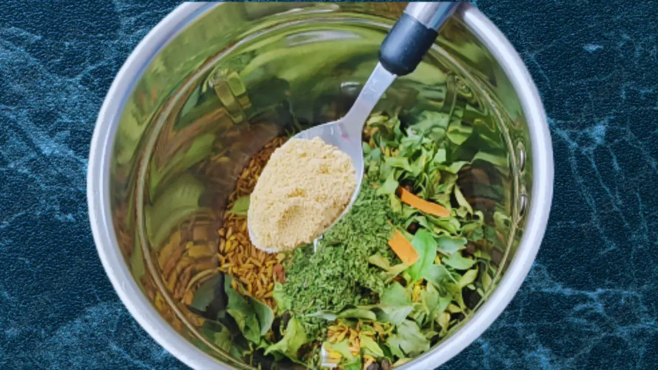 Adding 1 tsp of amchur powder