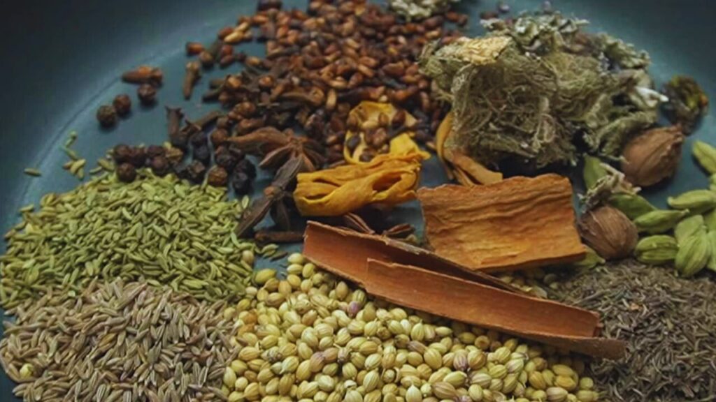 biryani-masala-powder-recipe-mitar-cooking