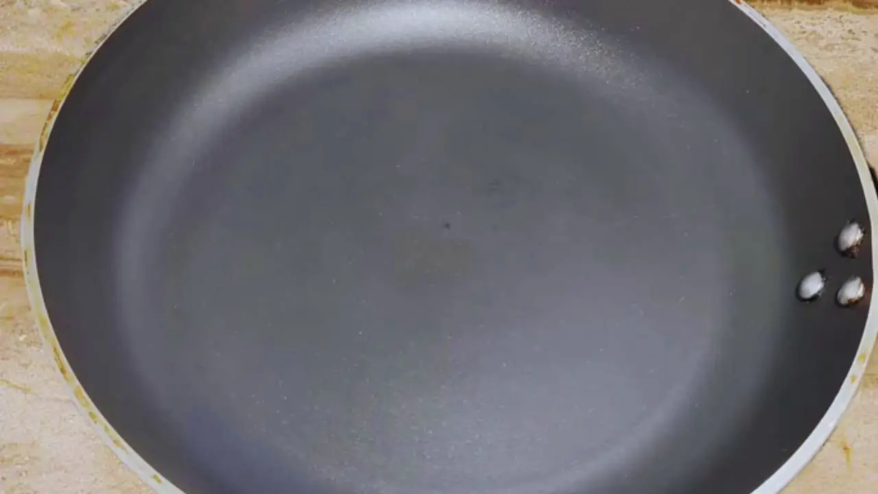 Heating a frying pan