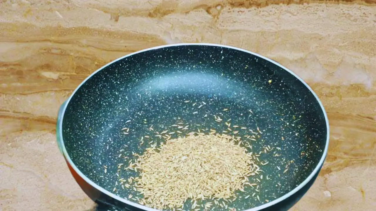 Putting 2 tbsp of fresh cumin seeds first in it