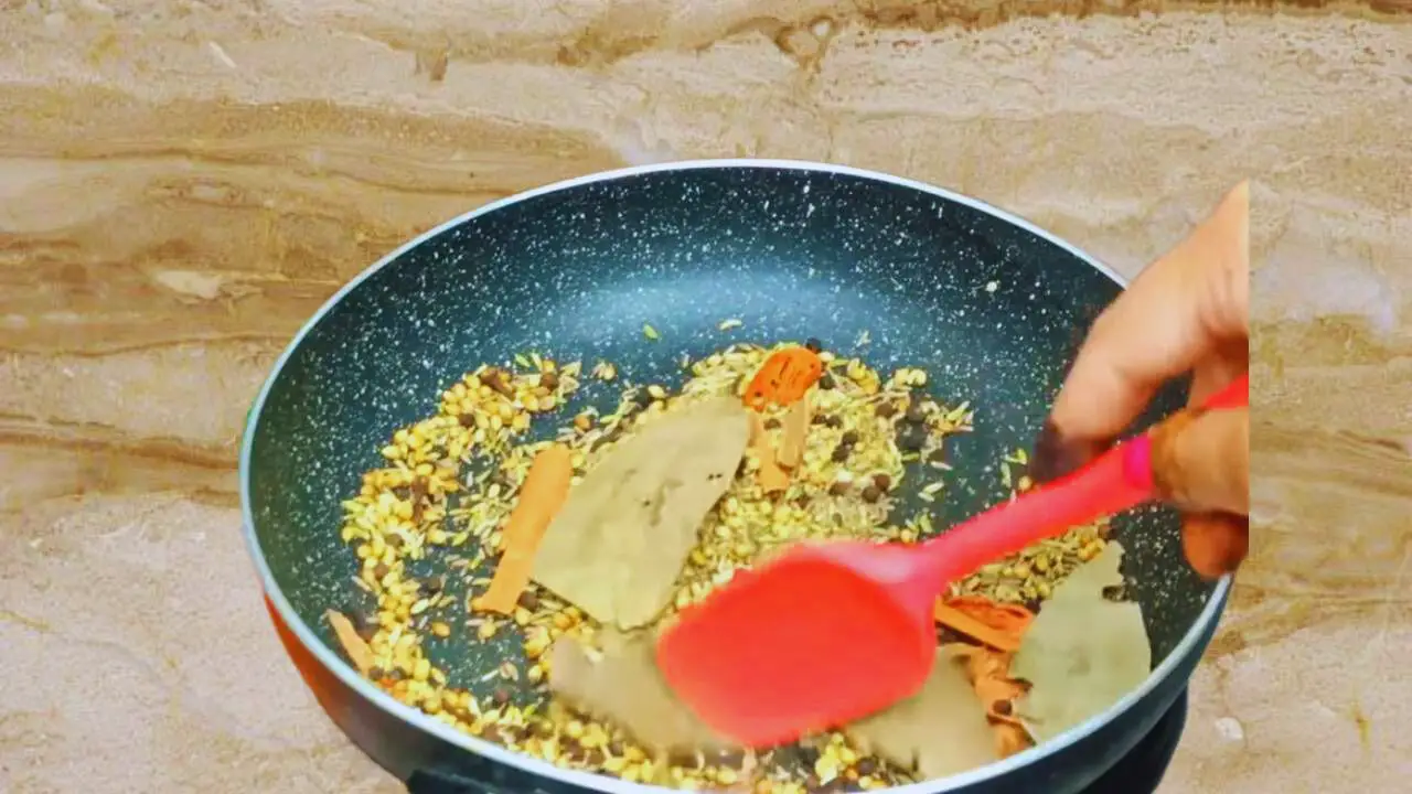 Aroma of roasted spices
