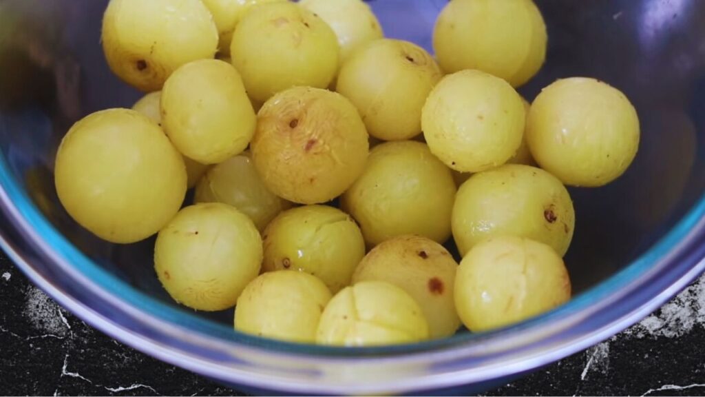 Amla Pickle Recipe | Amla Ka Achar | Mitar Cooking
