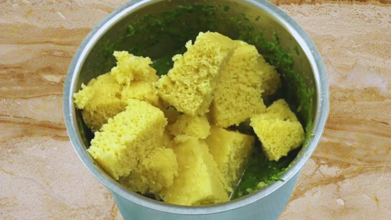 Added the 3 pieces of dhokla to the paste