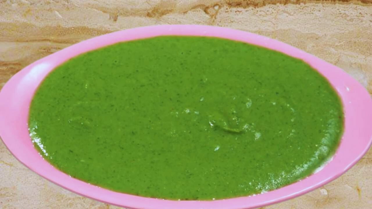 Green chutney for dhokla is ready
