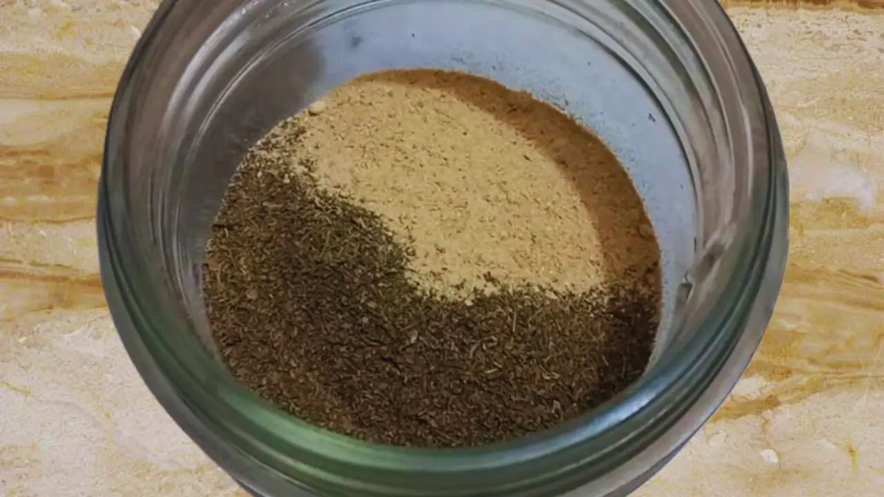 Adding 1 tsp or 3 gms of dry ginger powder