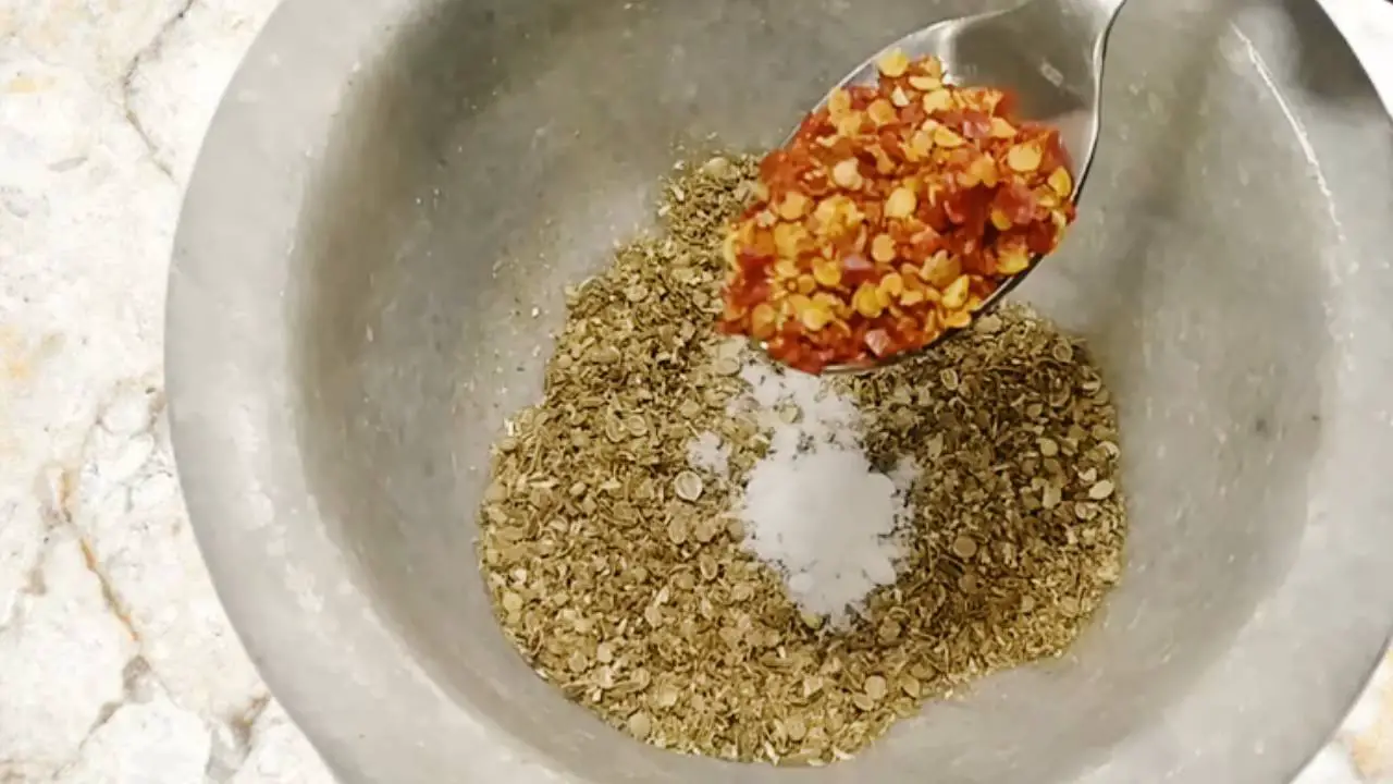 Adding 1½ tsp chili flakes