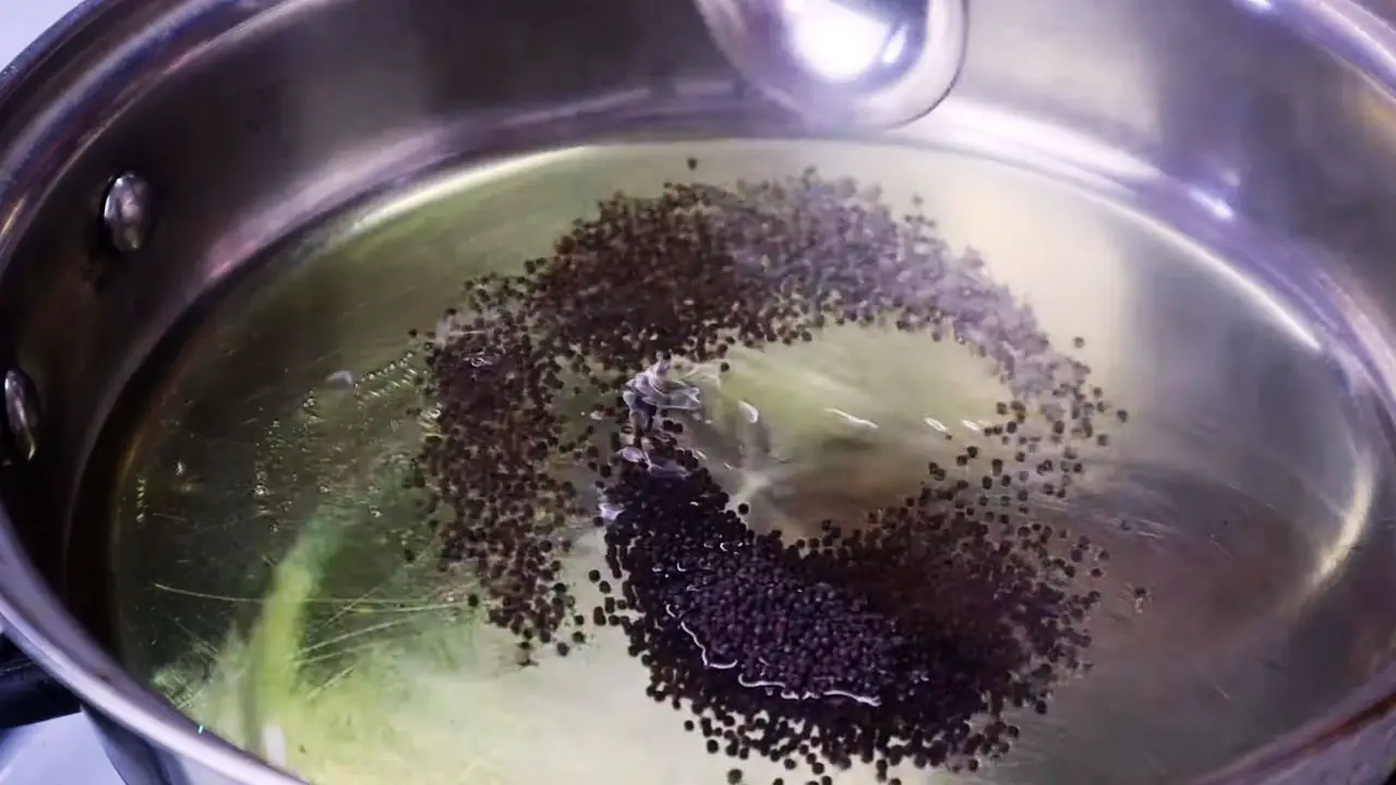 Added ½ tbsp mustard seeds in oil