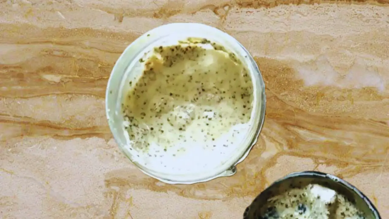 Ground mustard seeds