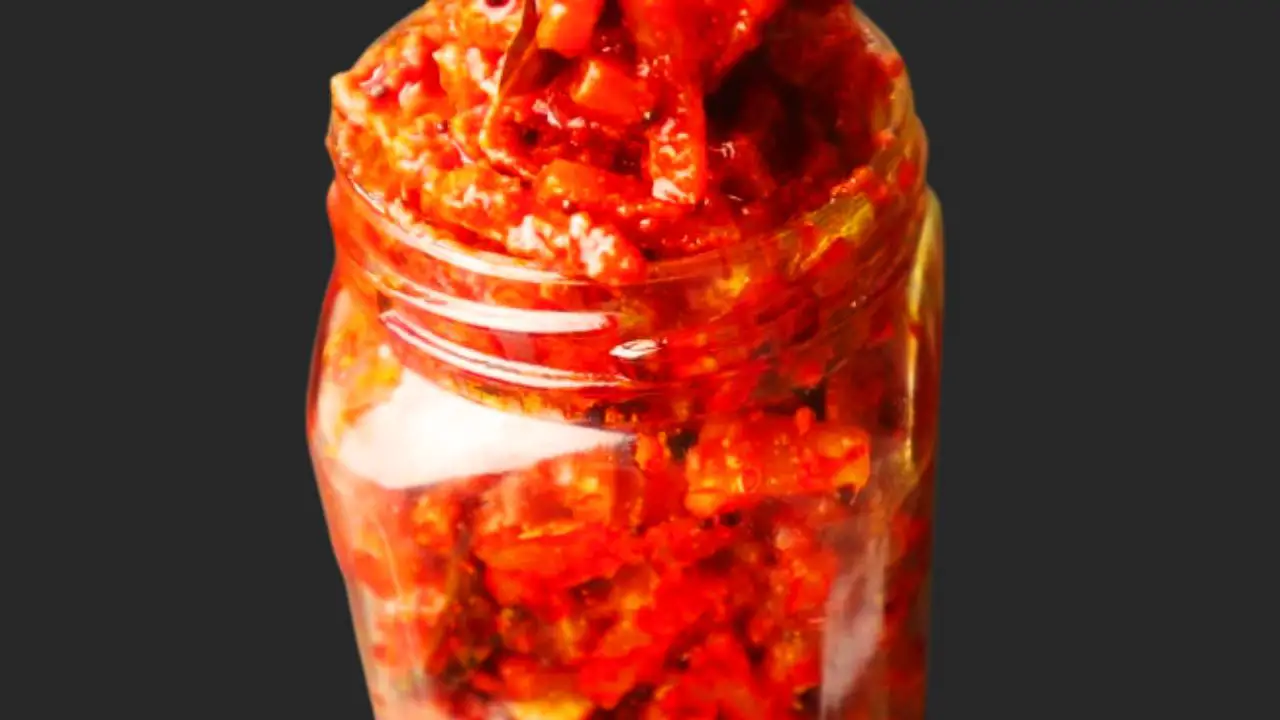Papaya pickle in jar