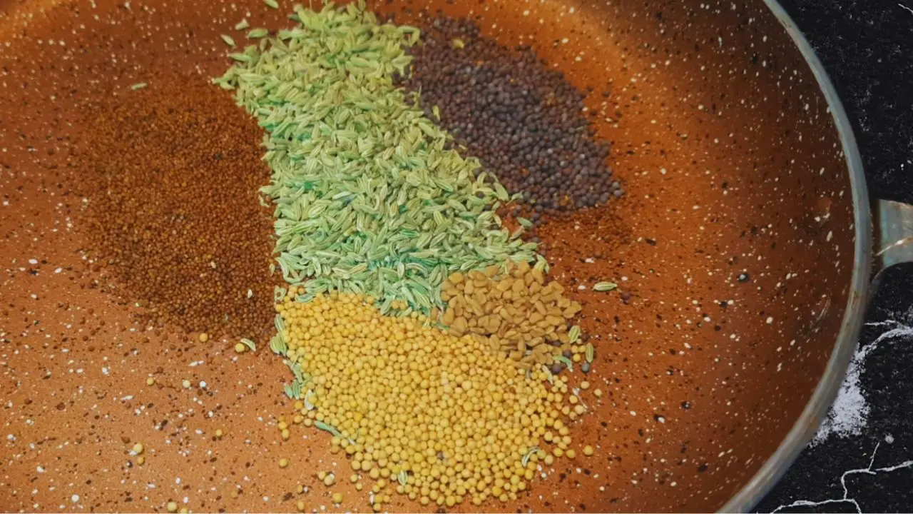 Spice mix for the carrot pickle