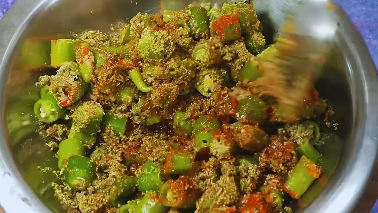 Added ½ tsp turmeric powder, 1 tbsp Kashmiri red chili powder, 1½ tbsp salt, 1tsp nigella seeds, ½ tsp asafoetida