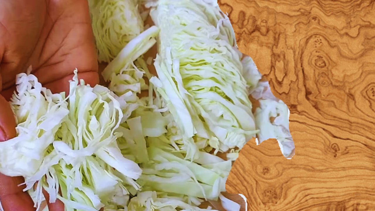Cabbage slices