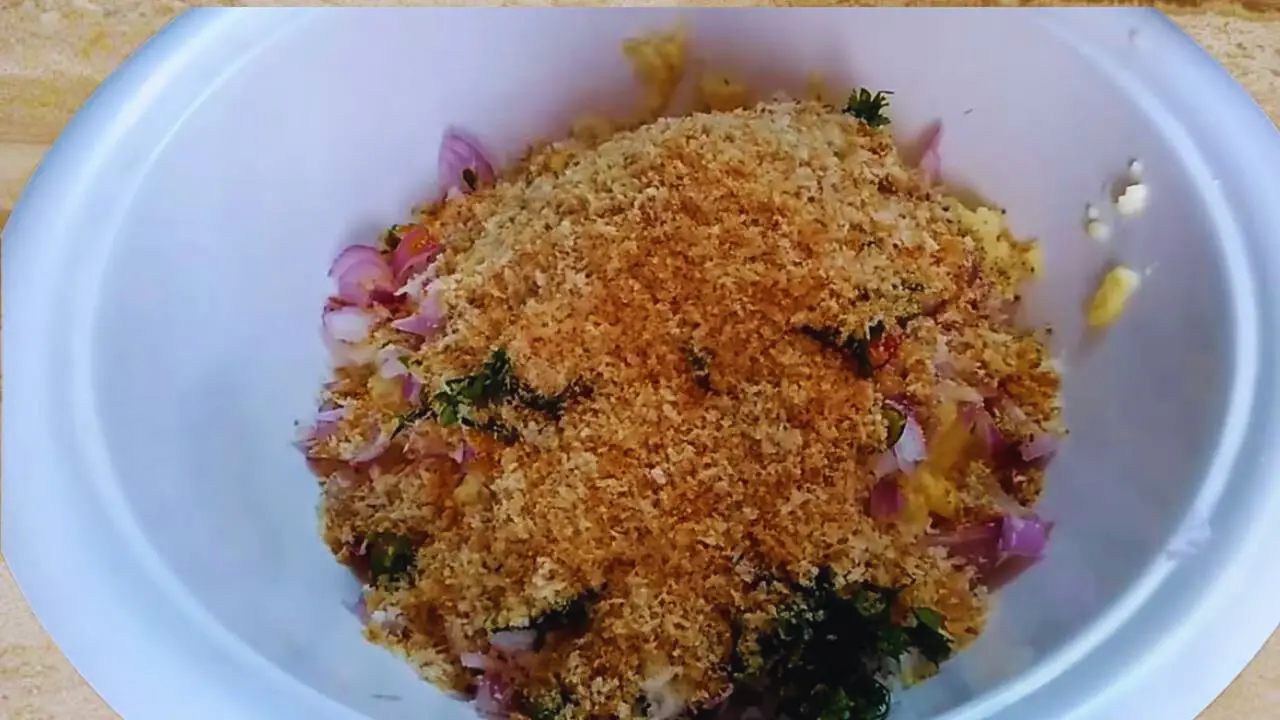 Adding bread crumbs for binding dal tikkis 