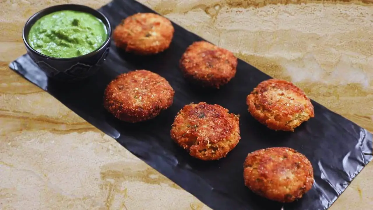 Serving sweet potato cutlets