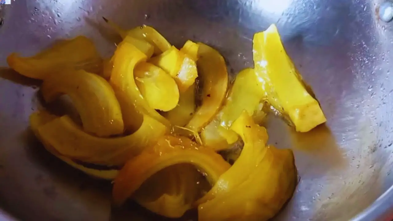 Adding boiled elephant apple slices 