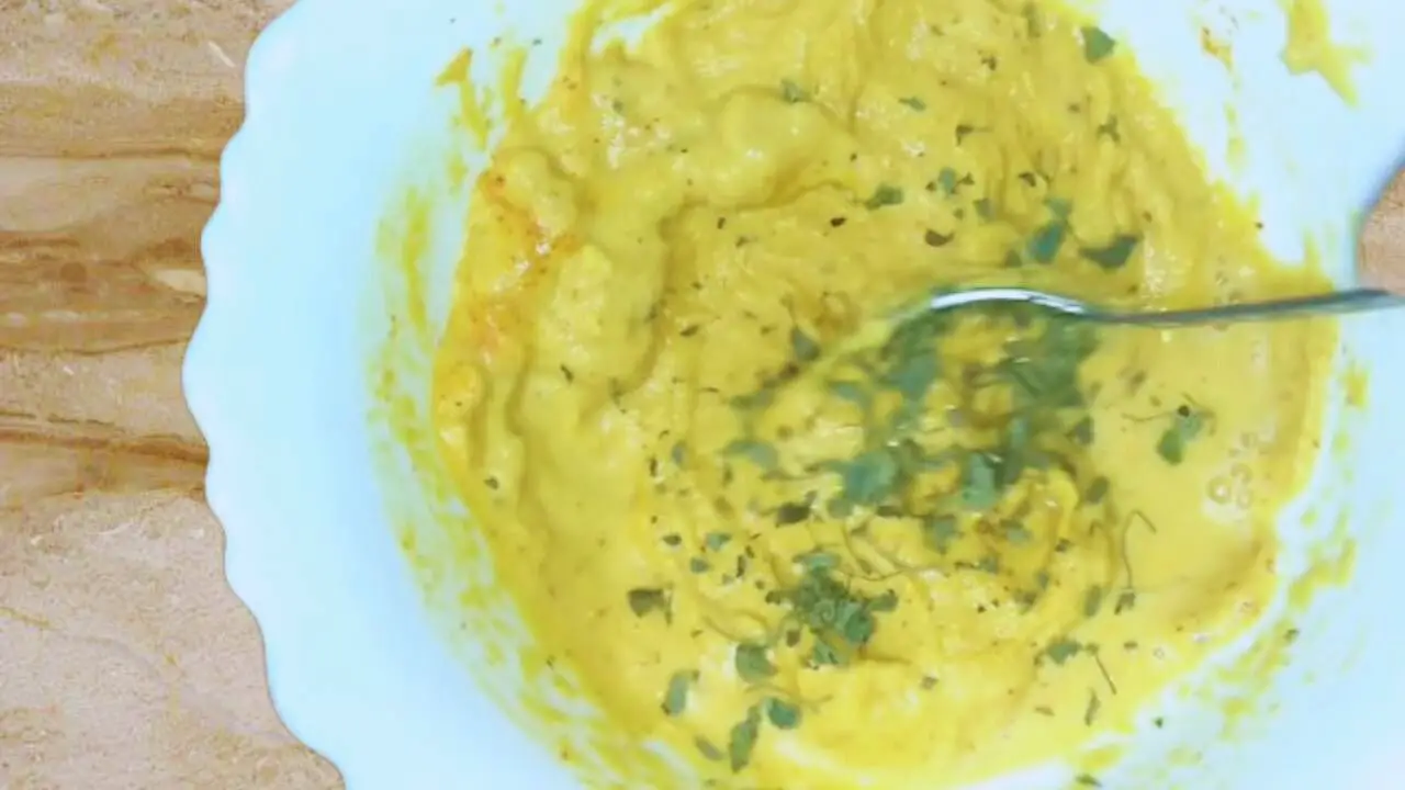 Adding kasuri methi to Chili Pakora batter