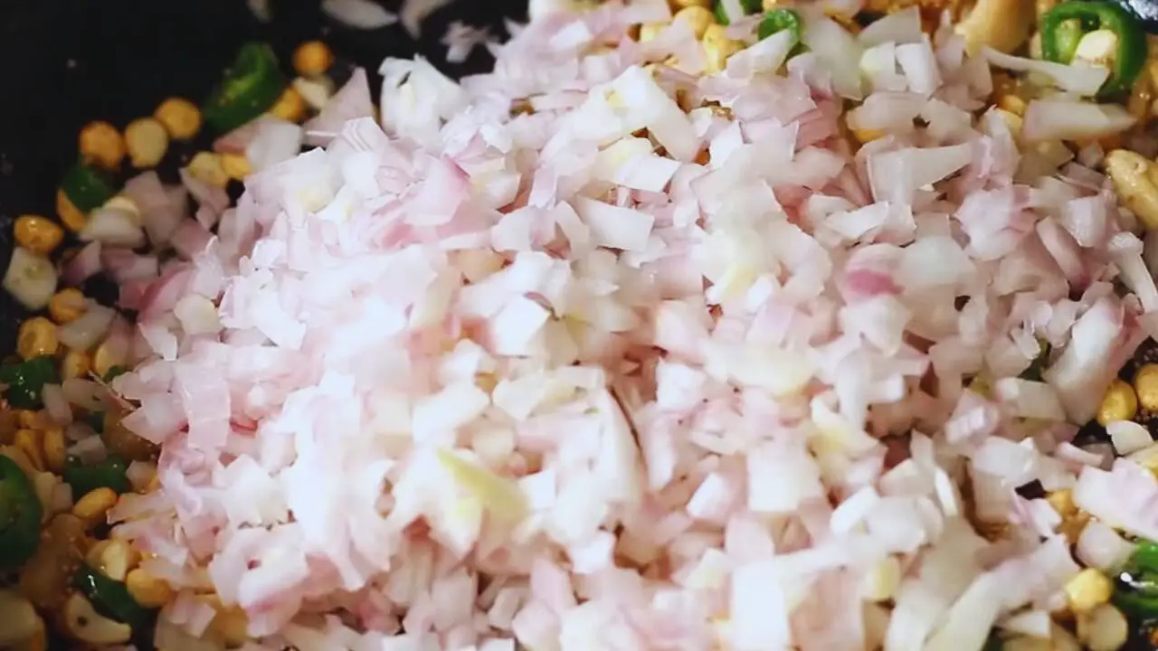 Adding onions 