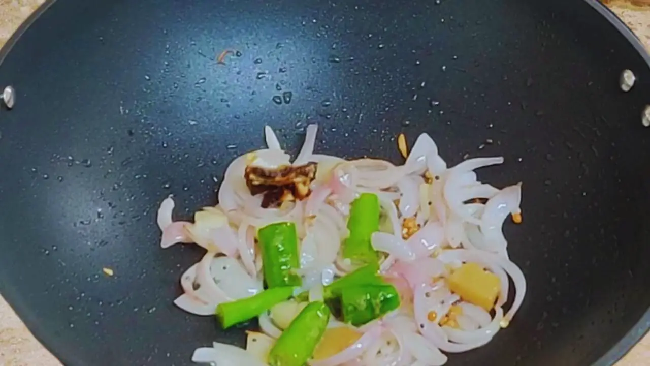 Adding other ingredients of Capsicum Chutney 