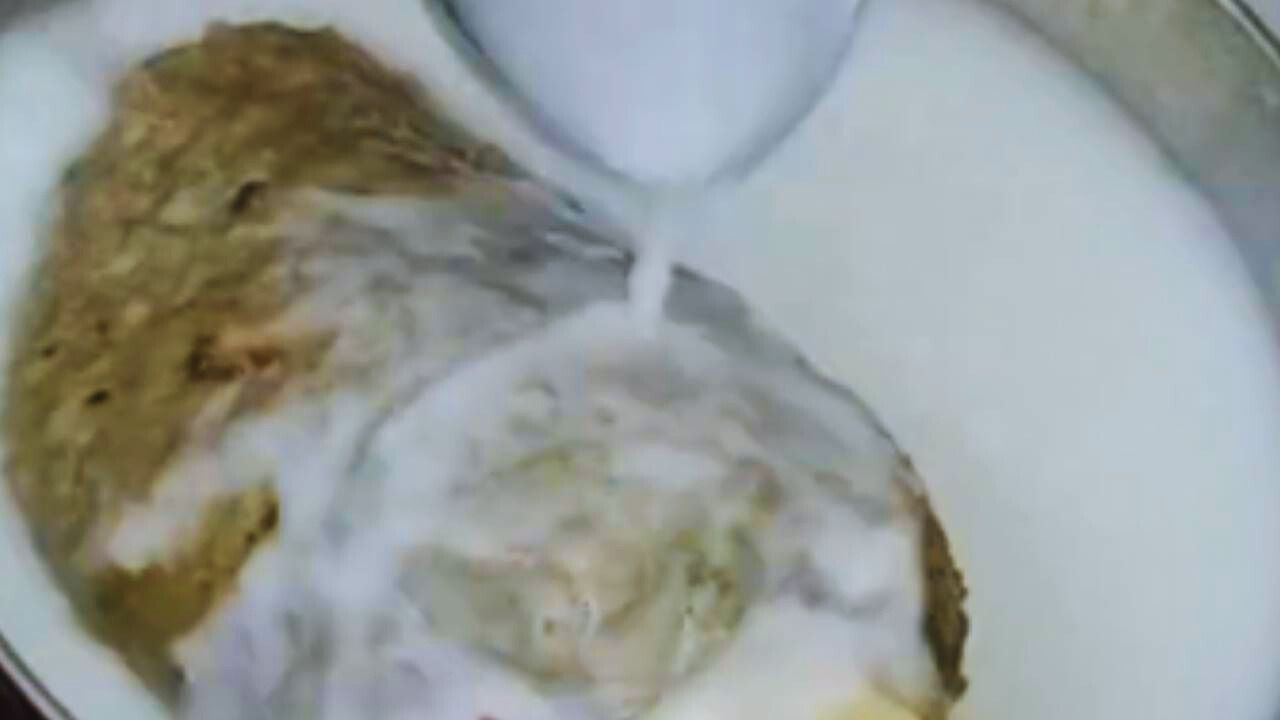 Coating mutton lollipop with slurry