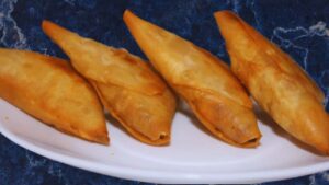 Egg Samosa Featured Image