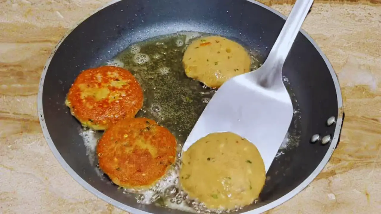 Flipping mutton kabab