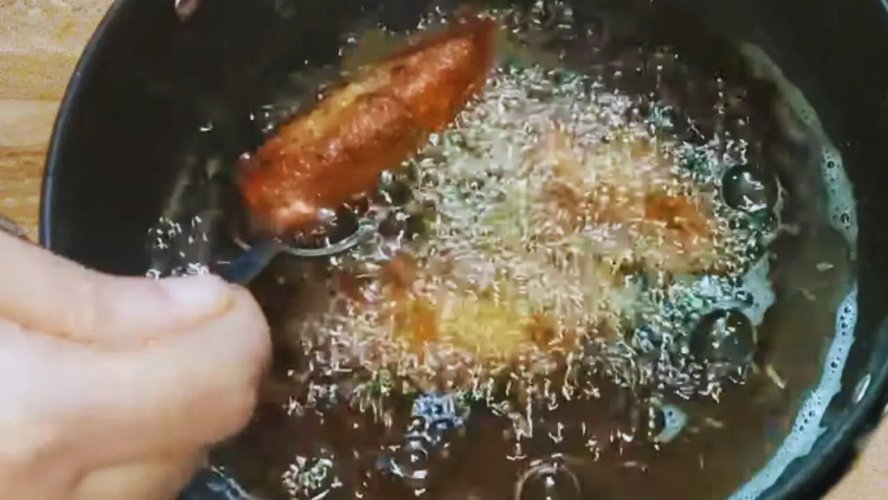 Flipping paneer kabab
