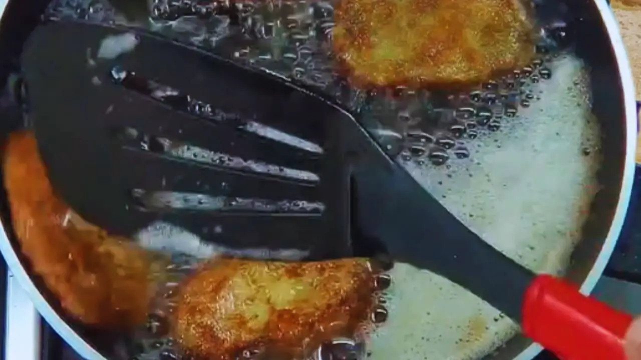Flipping prawn kababs