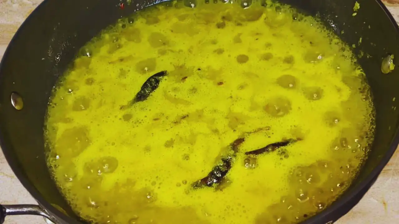 Jalpai Chutney thickens 