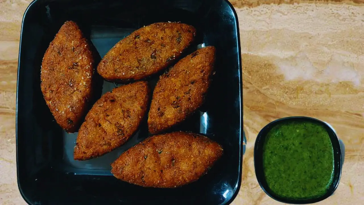 Paneer kabab served