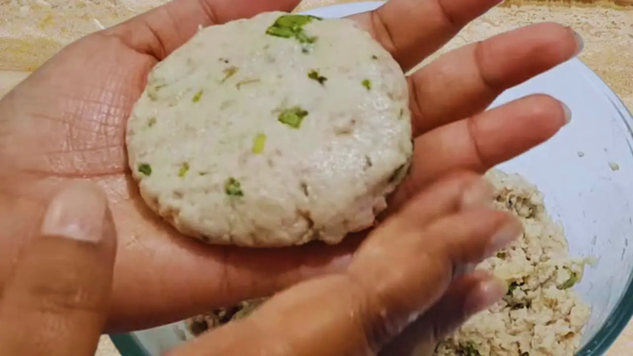 Shaping Fish Cutlets