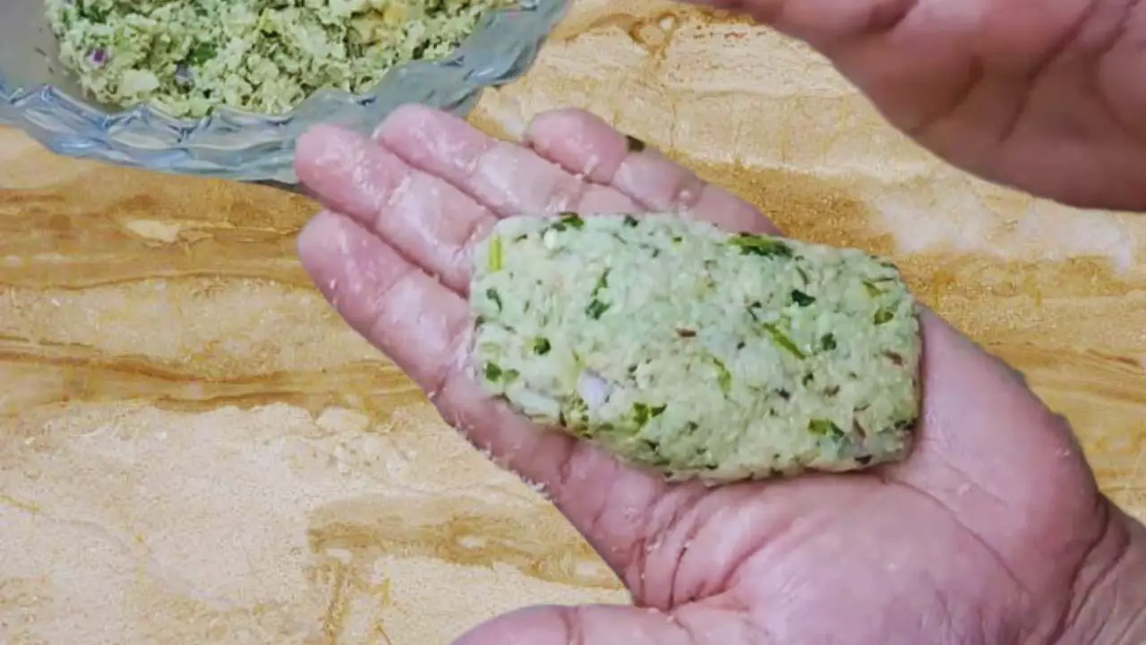 Shaping prawn kabab 