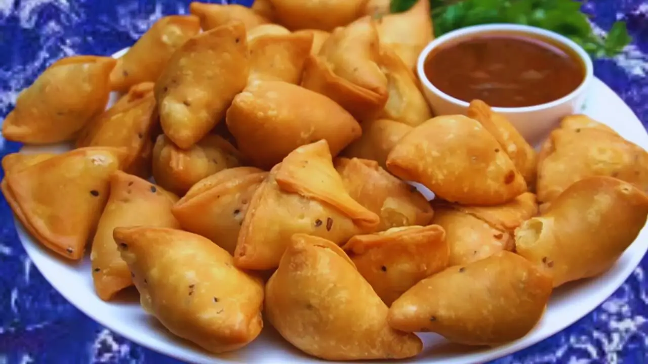 Vegetable Samosa Featured Image