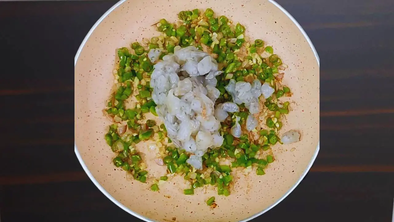 Adding prawn