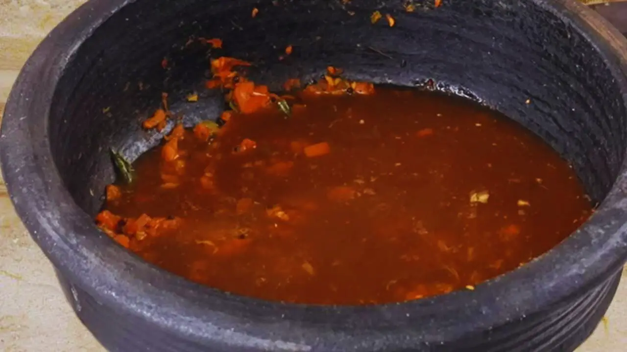 Adding tamarind pulp 