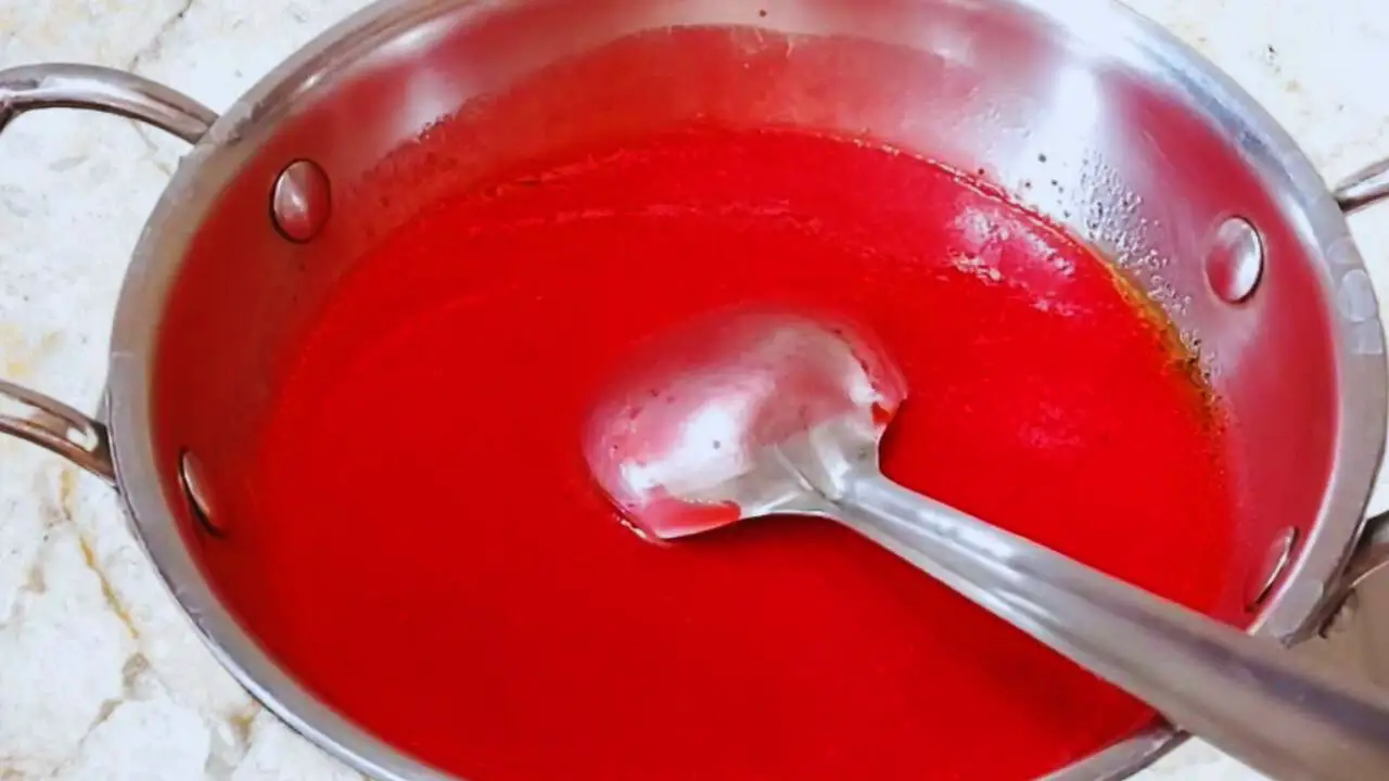 Beetroot carrot soup recipe step 8 Adding the puree