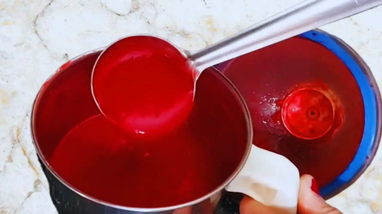 Beetroot carrot soup recipe step 6 Checking consistency of the puree