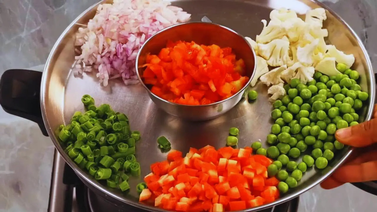 Chopped vegetables 