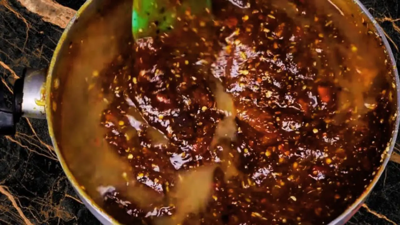 Cooking after adding vinegar 