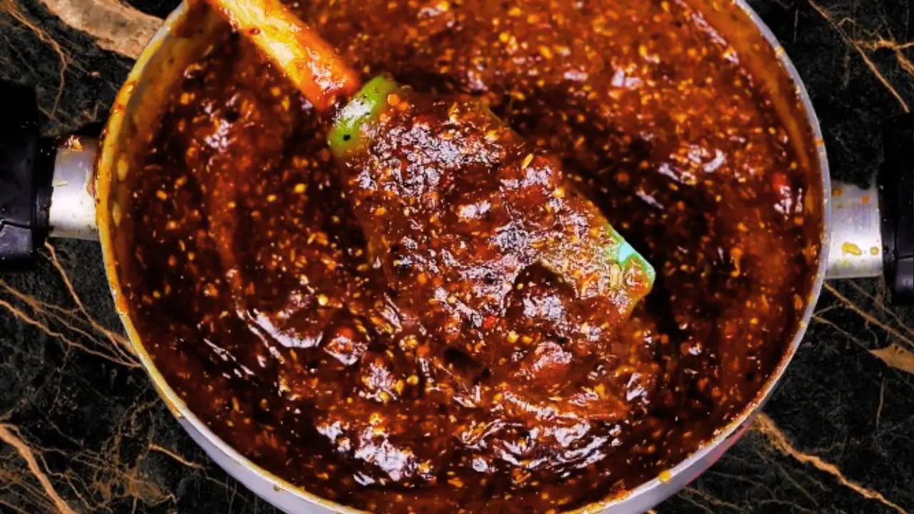 Cooling Tamarind Pickle 