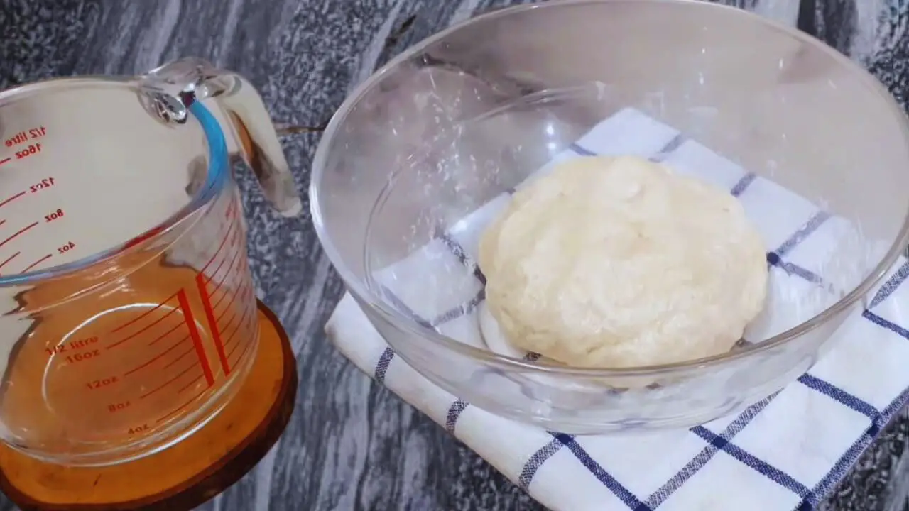 Dough to make pastry sheets 