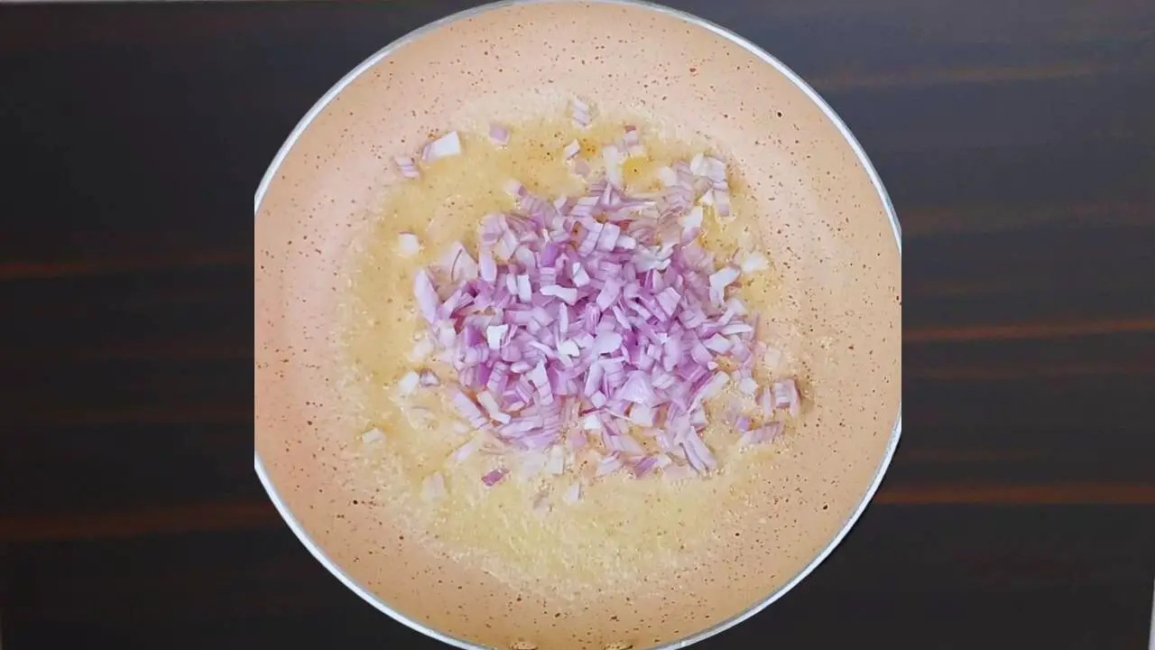 Frying onions