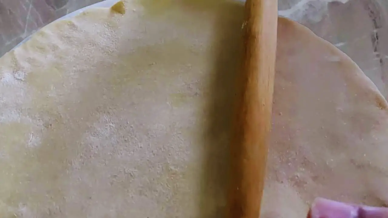 Making a large roti 