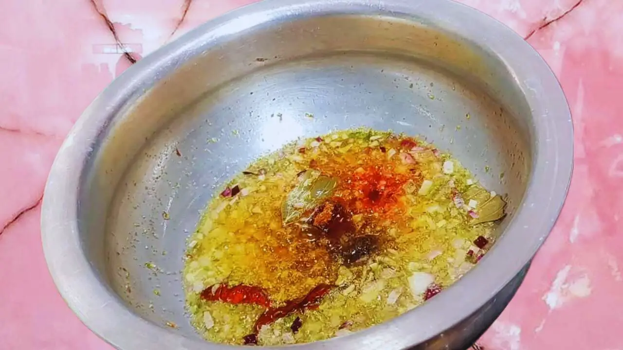 Adding powdered spices 