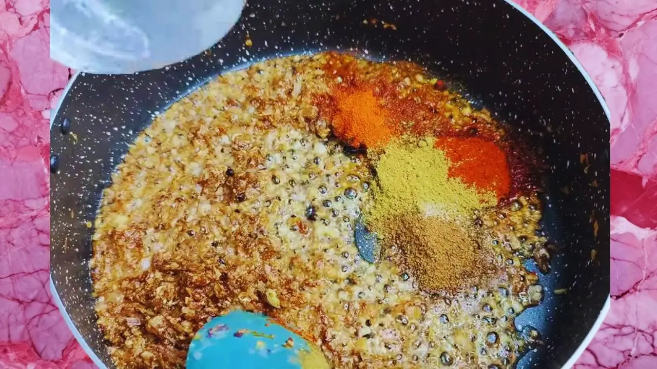 Adding powdered spices 